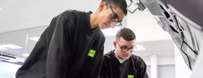 Calling all qualifying Level 3 automotive students – the industry needs you